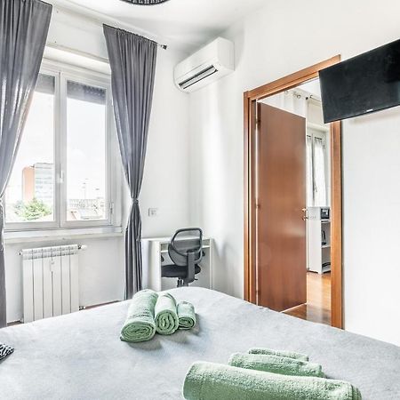 Appartamento 'Tribal House' Sansiro-Rhofiera-Duomo Milano Esterno foto