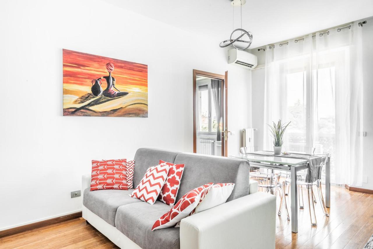 Appartamento 'Tribal House' Sansiro-Rhofiera-Duomo Milano Esterno foto